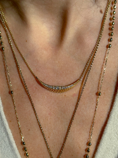 THE CRESCENT NECKLACE